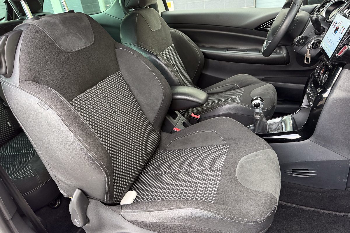Citroen DS3 50-UB-00-3