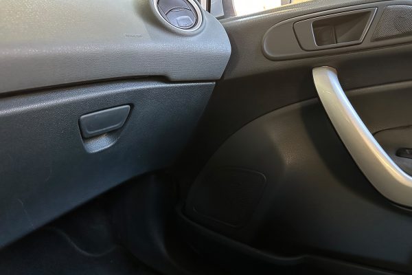 FORD FIESTA 20-JP-56-20