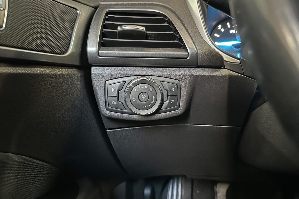 FORD MONDEO 72-SP-80-28
