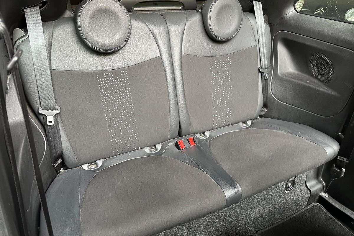 Fiat 500 C AH-16-UQ-44
