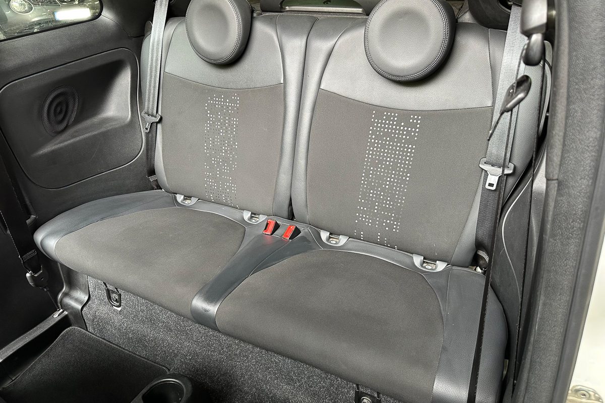 Fiat 500 C AH-16-UQ-45