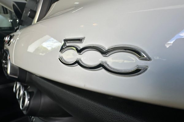 Fiat 500 x 84-UM-60-28