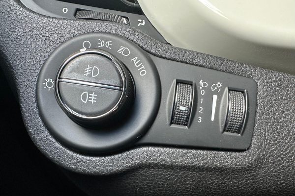 Fiat 500 x 84-UM-60-34