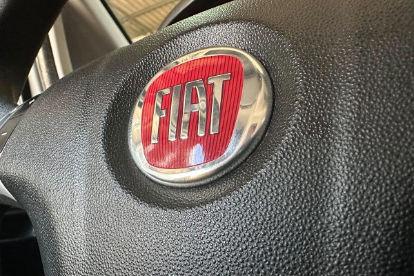 Fiat Punto 25-TB-89-27