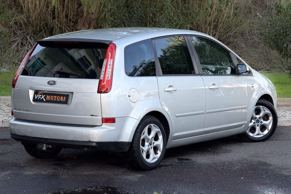 Ford C Max-21