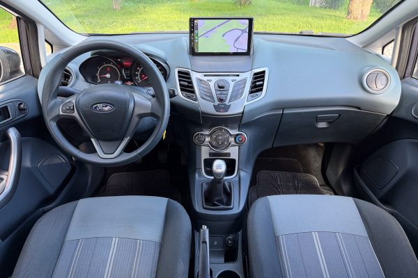 Ford Fiesta 04-IX-01-6