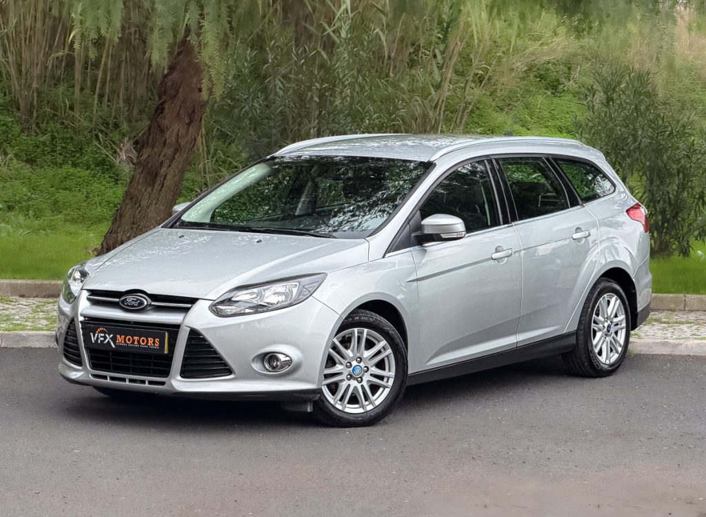 Ford Focus-30