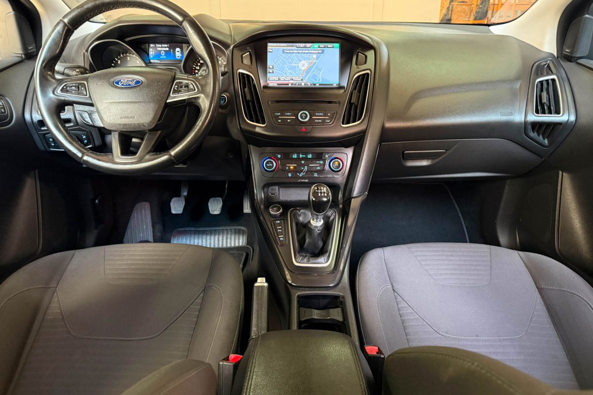 Ford Focus 34-PQ-87-3