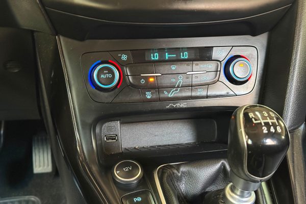 Ford Focus 34-PQ-87-5