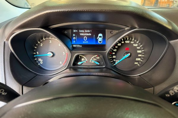 Ford Focus 34-PQ-87-9