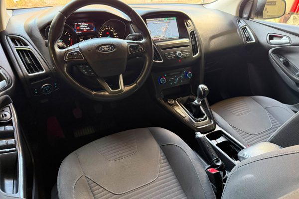Ford Focus 34-PQ-87