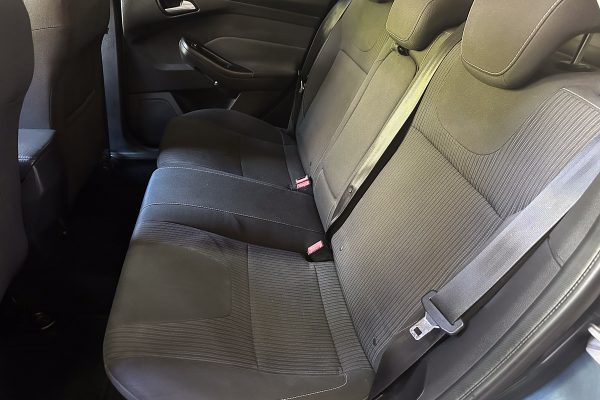 Ford Focus 71-OT-75-11