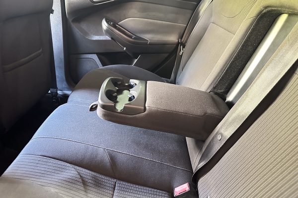 Ford Focus 71-OT-75-12