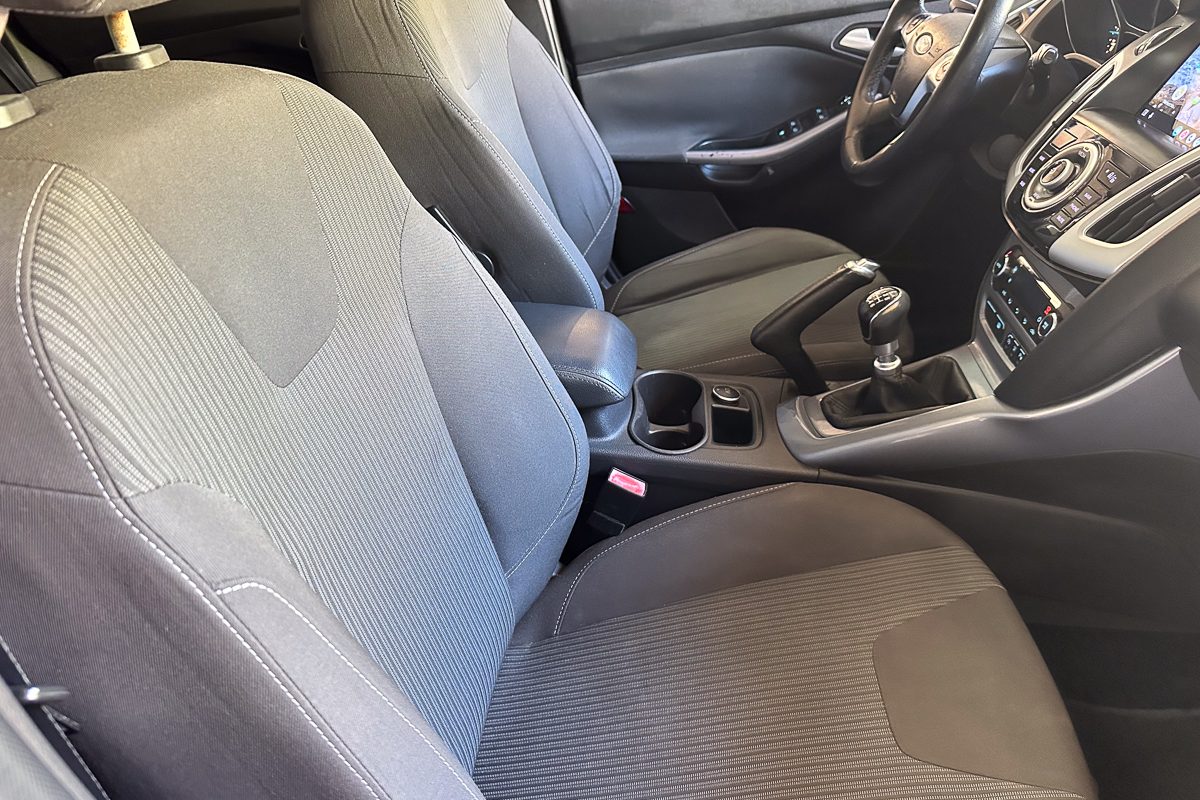 Ford Focus 71-OT-75-14