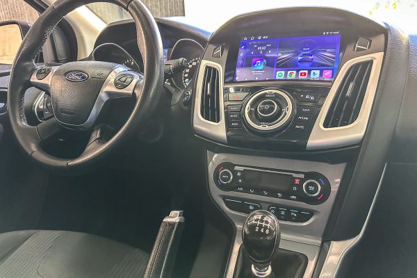 Ford Focus 71-OT-75-2