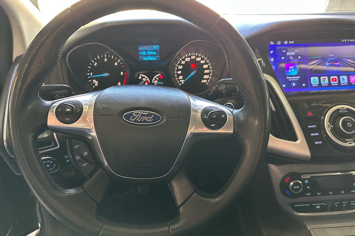 Ford Focus 71-OT-75-4