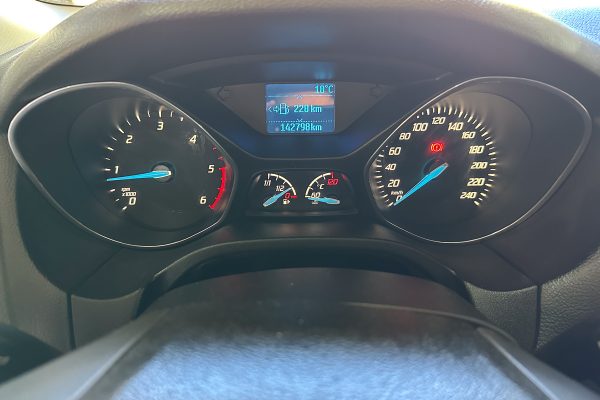 Ford Focus 71-OT-75-6