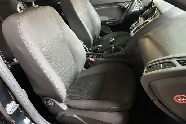 Ford Focus 71QB86-39