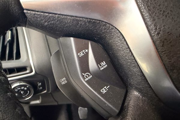 Ford Focus 87-OC-02-4