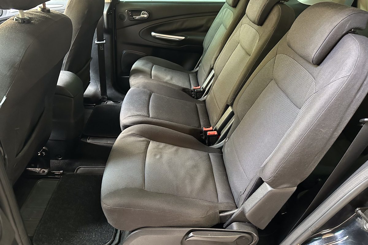 Ford S-MAx 05-DE-57-2