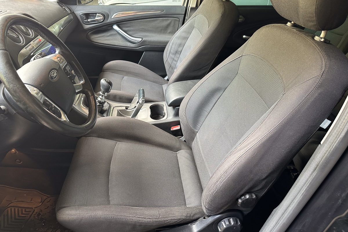 Ford S-MAx 05-DE-57