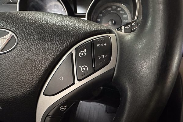 Hyundai I30 88-OZ-73-7