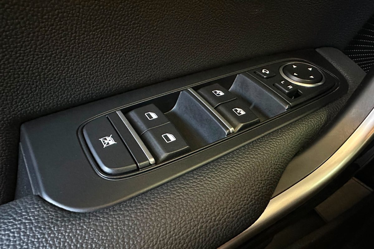 KIA CEED AX-25-XH-13