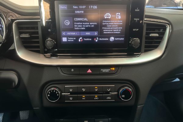 KIA CEED AX-25-XH-14