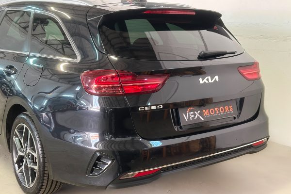 KIA CEED AX-25-XH-19