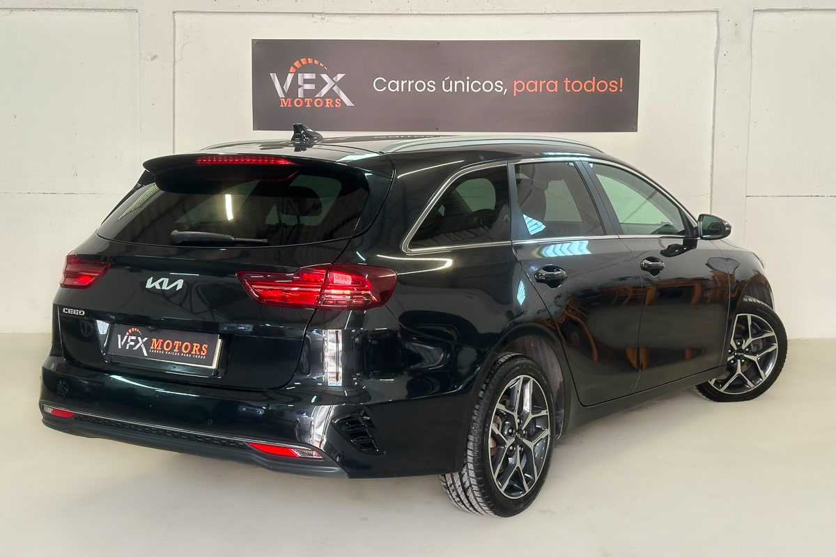 KIA CEED AX-25-XH-21