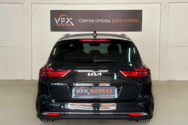 KIA CEED AX-25-XH-22