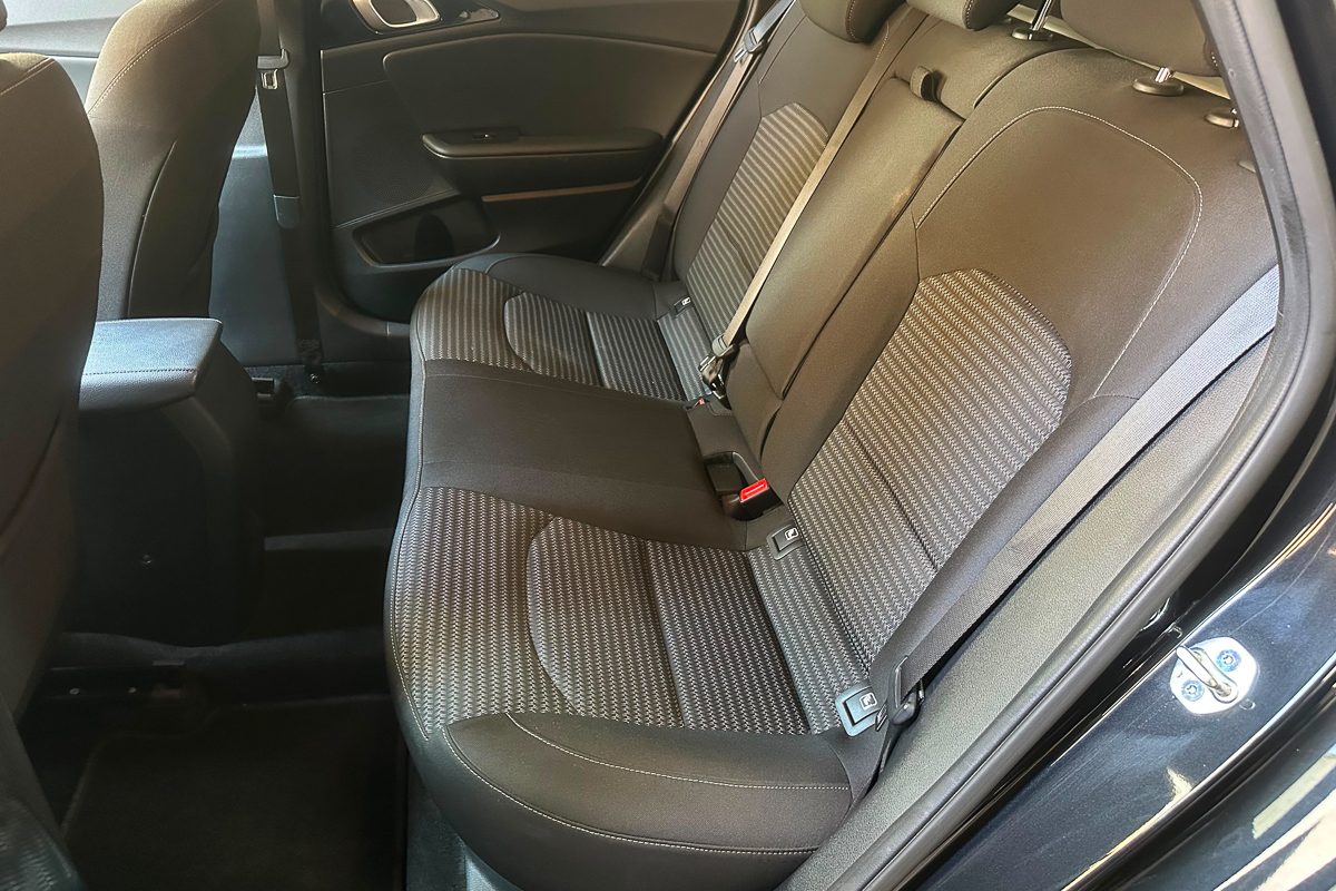 KIA CEED AX-25-XH-3