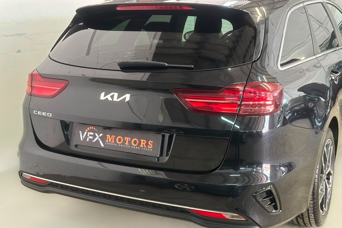KIA CEED AX-25-XH-32