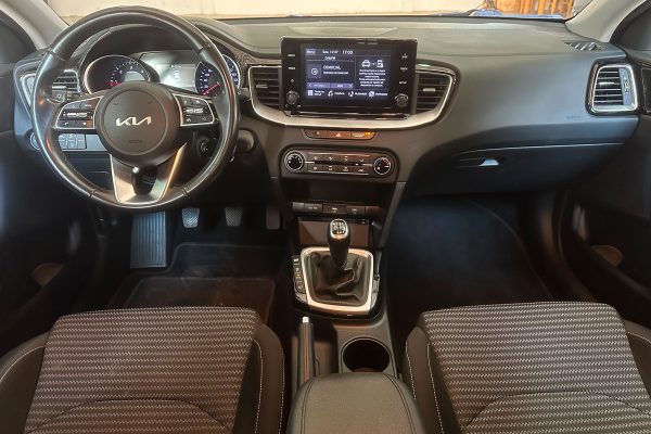 KIA CEED AX-25-XH