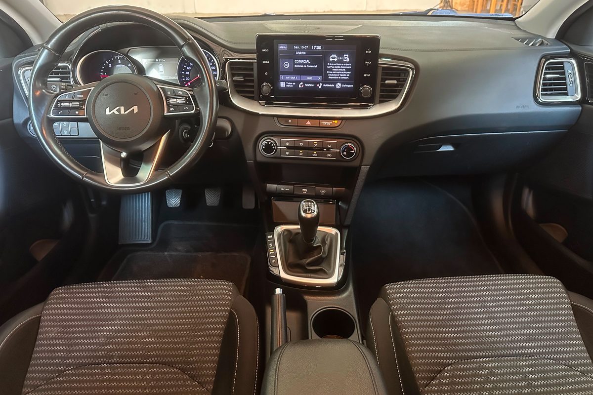 KIA CEED AX-25-XH