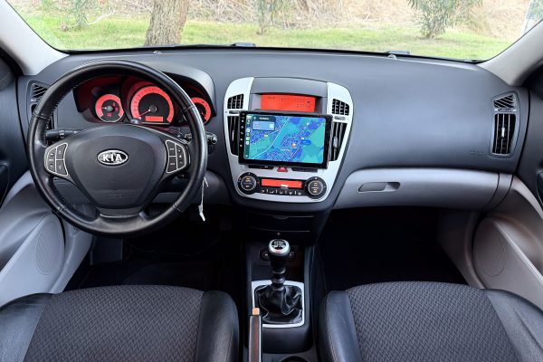 Kia Ceed-10
