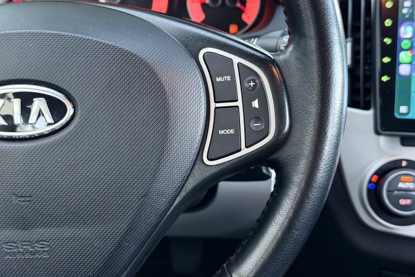 Kia Ceed-15
