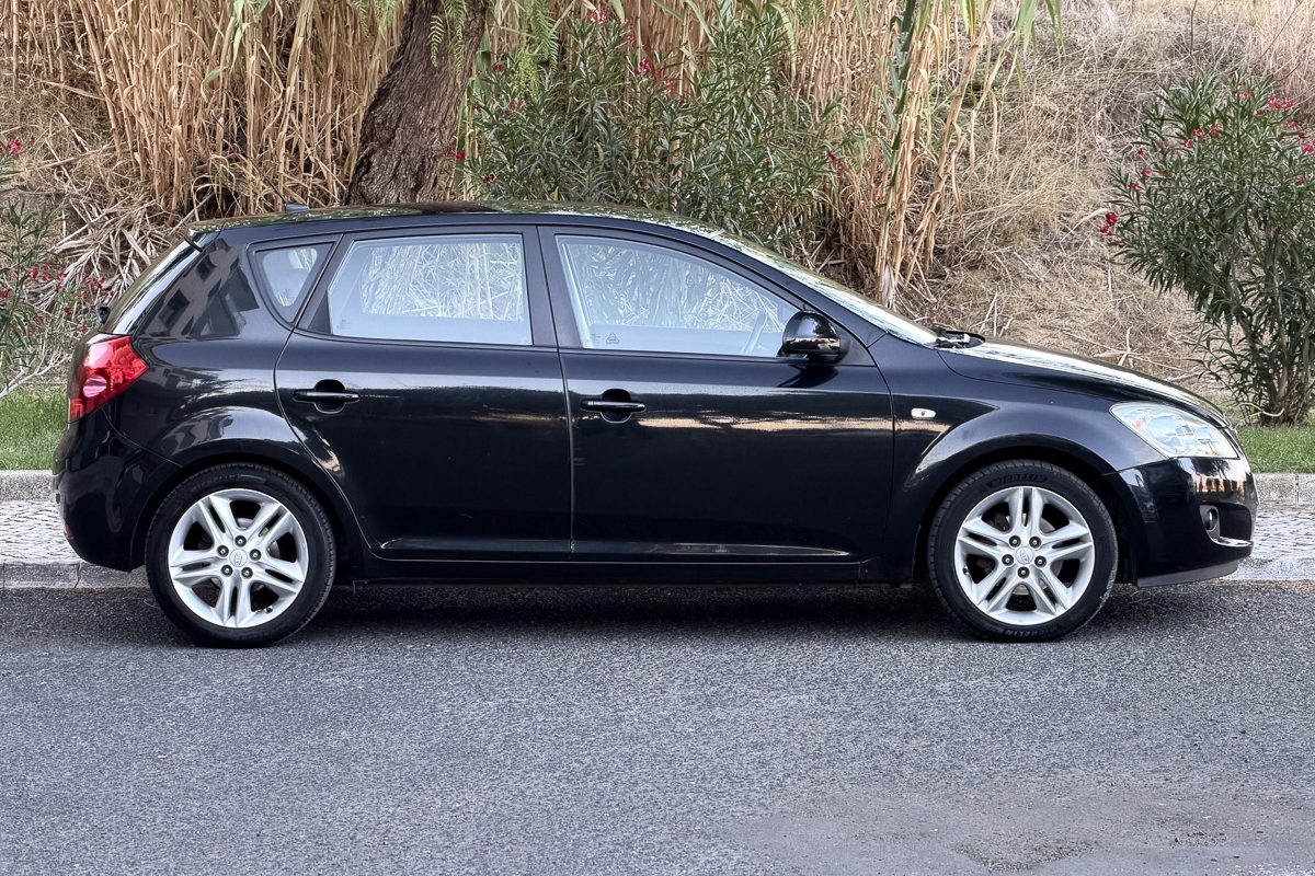 Kia Ceed-25