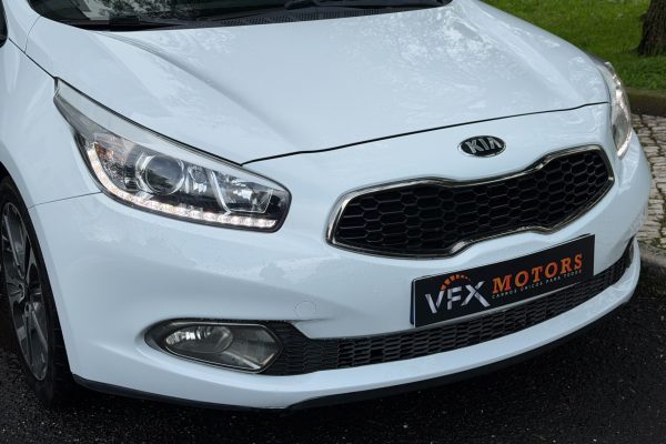 Kia Ceed-25