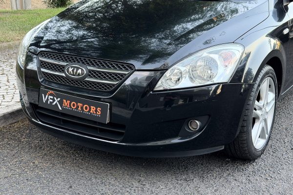 Kia Ceed-32