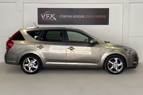 Kia Ceed 85-JX-27-27