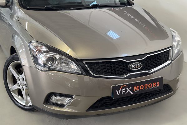 Kia Ceed 85-JX-27-28