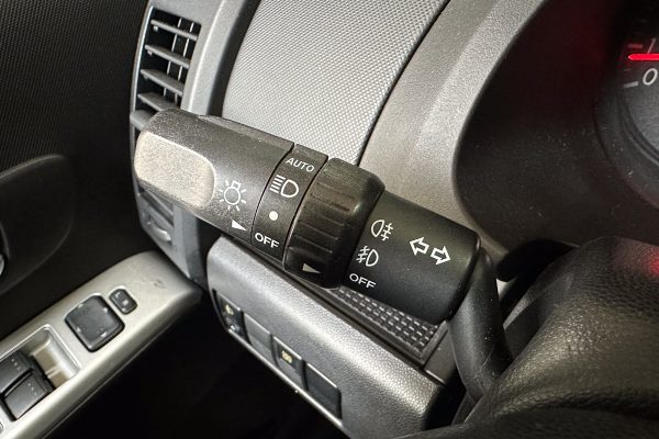 Mazda 5 27-DP-76-16