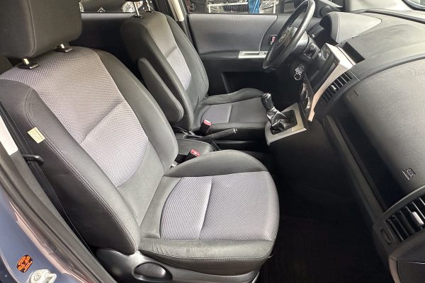 Mazda 5 27-DP-76-9