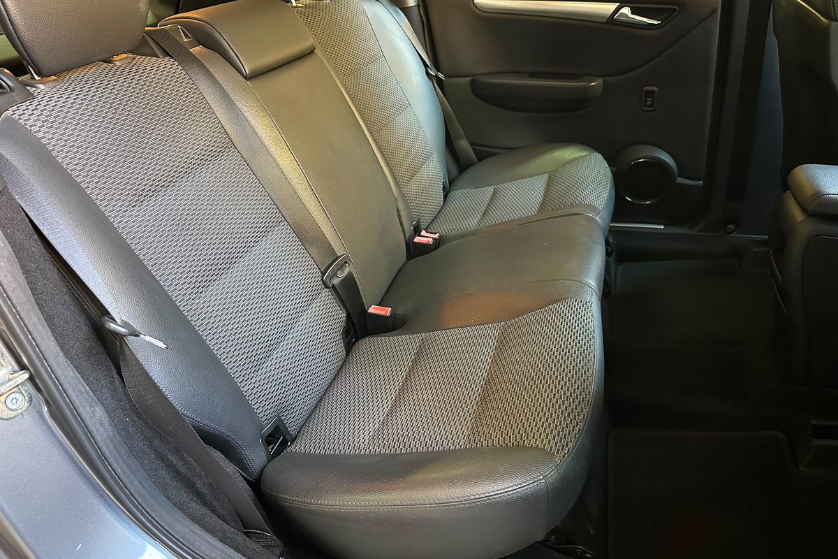 Mercedes B180 78-LP-80_-37