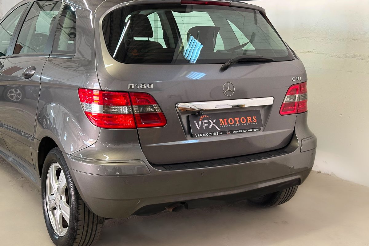 Mercedes B180 78-LP-80_