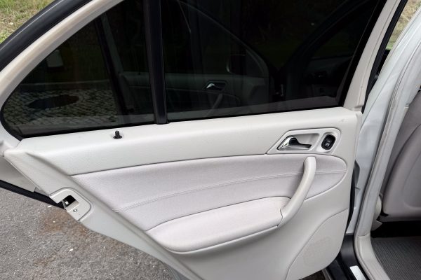 Mercedes C200 CDi-10