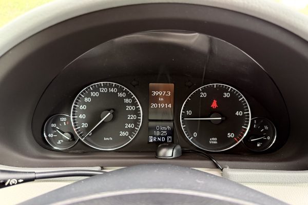 Mercedes C200 CDi-12