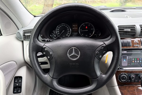 Mercedes C200 CDi-13