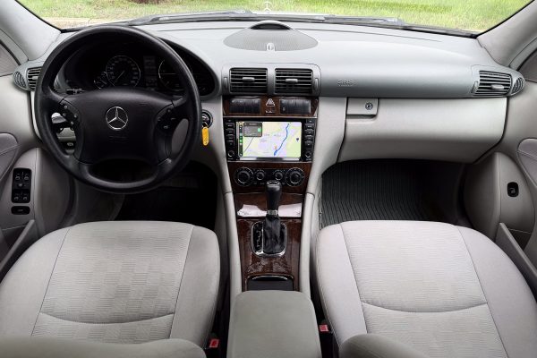 Mercedes C200 CDi-21